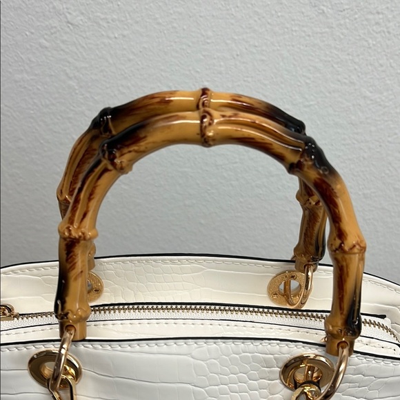 Aldo | Mini Bag w/ Removable Bag Charm Chain & Crossbody Strap - Picture 6 of 12